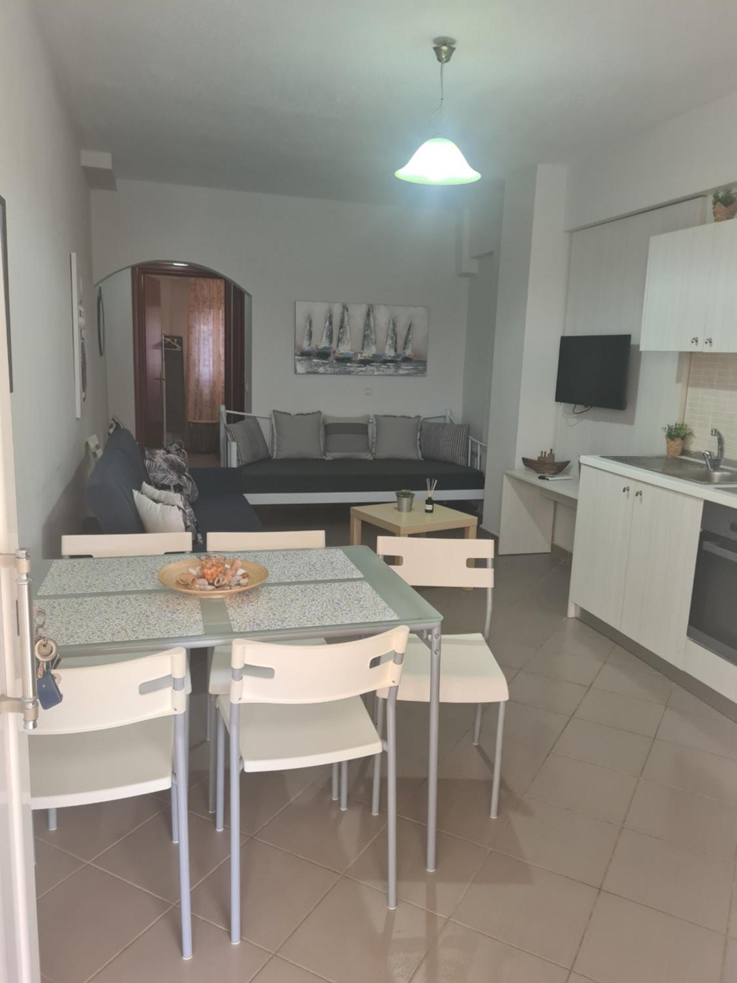 Makis Apartments Touzla Ofrínio Kültér fotó